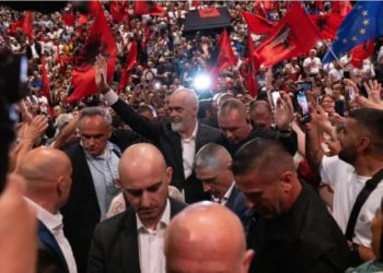 “Gati shqipe!”/ Rama nxjerr VIDEO-n nga Londra, ja ku do të zhvillohet takimi me Shqiptarët…