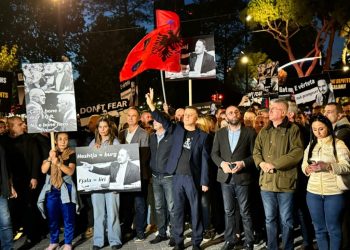 “Rumpalla” e bllokimit të rrugëve/ Çfarë pritet të ndodhë sot në Tiranë…