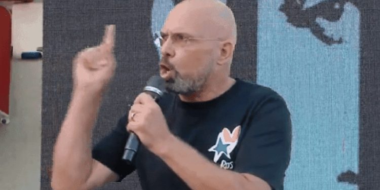 A del Berisha nga banesa pas vendimit të Kushtetuese? E sqaron Ylli Manjani…