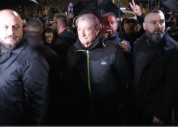 LAJM I FUNDIT/ Kaos në Tiranë, bllokohet qarkullimi në 5 nyje, Berisha shkon në…