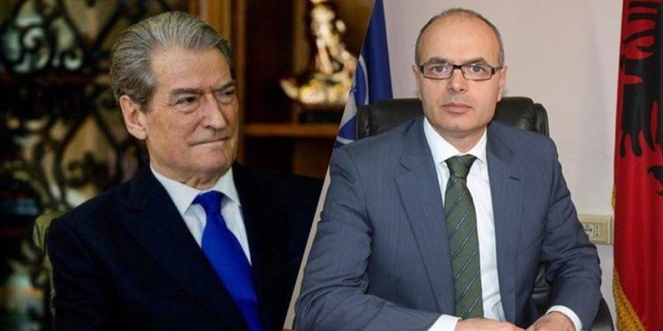 Koçi tallet me PD: Dikur Basha flinte ditë-natë, sot Berishën nuk e zë gjumi nga hallet…