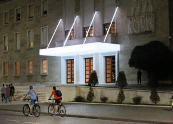 Mbledhja e pazakontë e Qeverisë, zbulohen çështjet që po “mbajnë zgjuar” ministrat