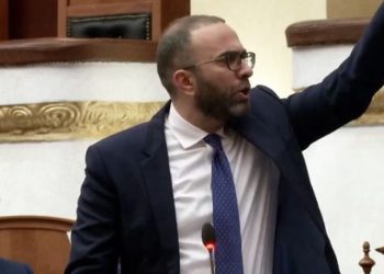 PS kërkon faljen e gjobave/ “Shpërthen” Gaz Bardhi: Ik pirdhu, o legen…