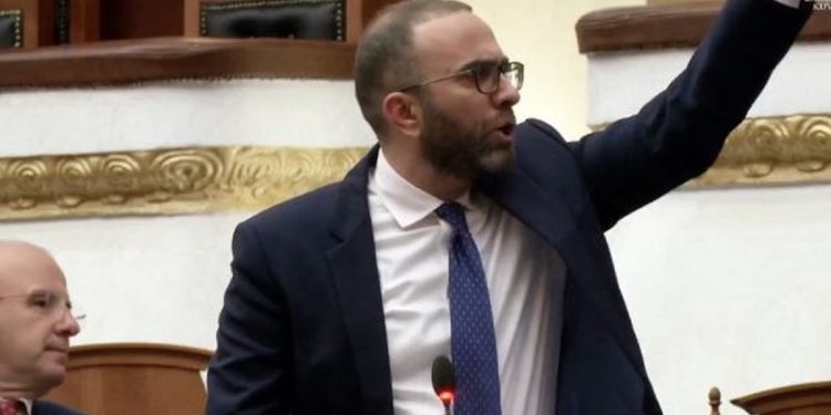 PS kërkon faljen e gjobave/ “Shpërthen” Gaz Bardhi: Ik pirdhu, o legen…