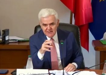 Kuvendi i jep 500 mijë euro komisionit “Xhafaj”. Ja pagat e ekspertëve…