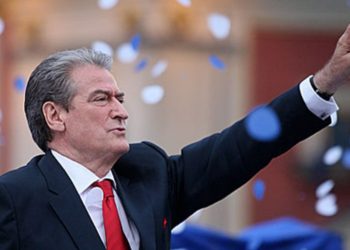 E bujshme/ Burime nga Selia Blu: Berisha do heqë dorë nga kandidat për kryeministër