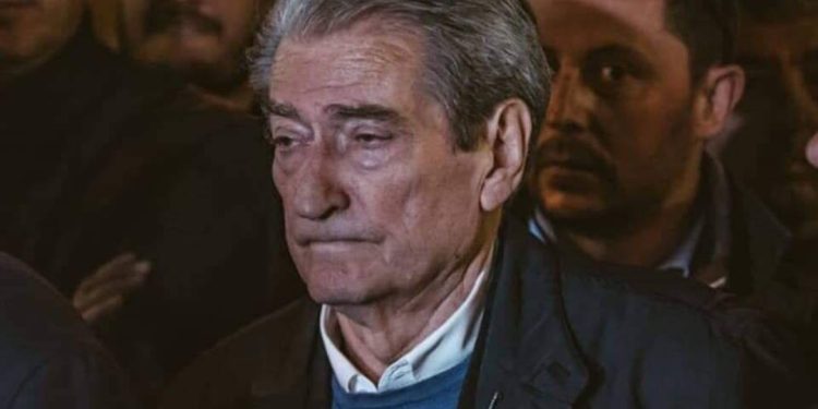 Sali Berisha pa “dorashka” tregon emrin: Ja kush është zhgënjimi më i madh i jetës sime…
