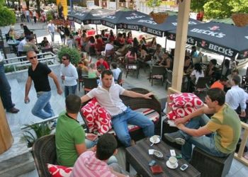 Biznesi i preferuar i Shqiptarëve! Kush është qyteti me më shumë kafe në vendin tonë…