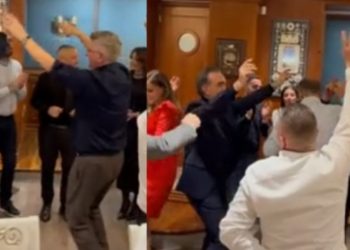 Servilat para zgjedhjeve/ Deputetët e PD kërcejnë me këngën dedikuar Sali Berishës (VIDEO)