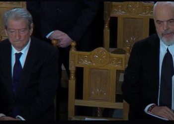 A u takuan? Kryeministri Rama ngjitur me Berishën, çfarë ndodhi në momentin…