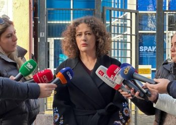 Argita Malltezi akuzon gjyqtaren: Ekziston një video me Irena Gjokën, ajo shfaqet duke…
