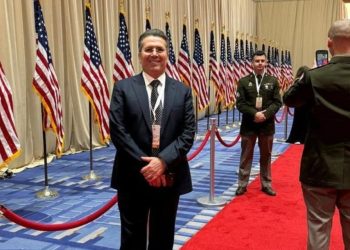 Fatmir Mediu shkon deri në SHBA për të ndjekur inagurimin e Trump në TV: Më tradhtoi..