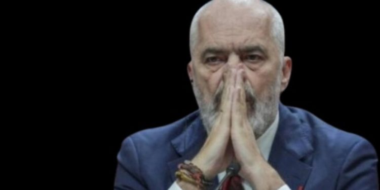 Erion Veliaj flet “pa dorashka”: Djali im nuk e di që jam në burg, kurse Saliu…