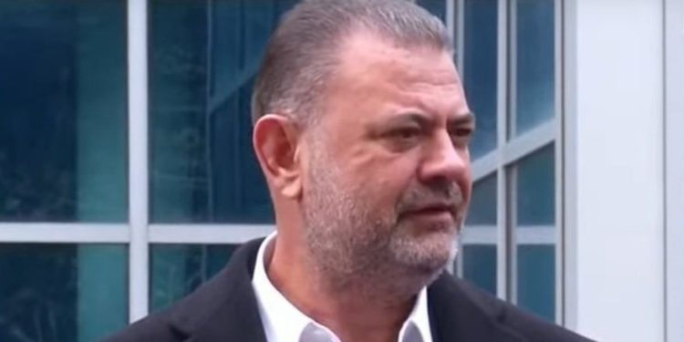 A do të votosh për “shkrirjen” e SPAK-ut, Tom Doshi jep këtë përgjigje i prerë…