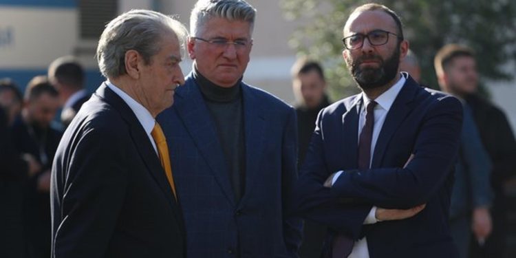 Berisha kërkon ta “shkrijë” SPAK-un/ Gaz Bardhi i del kundër: Do t’i drejtohem…