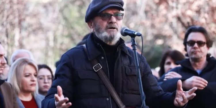 Revoltohet Mehdi Malkaj: Nuk rrëzohen këta qelbësira me thirrjet “Rama ik”, të shkojmë tek…