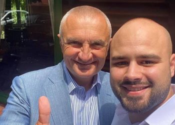 Metës i largohet një tjetër zyrtar nga partia për t’iu bashkuar Ramës para zgjedhjeve