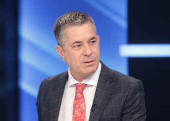 “Ka ethe popullore”/ Lorenc Vangjeli zbulon EMRIN kush do të fitojë zgjedhjet në Kosovë….