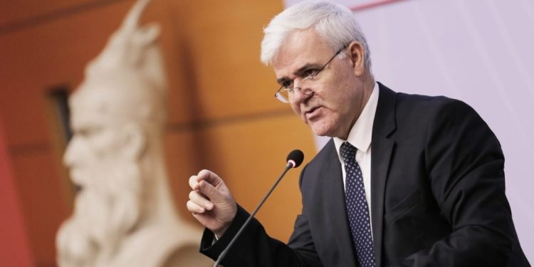 ”Jo përjetësisht deputet”, Xhafaj: Kufizim i numrit të mandateve