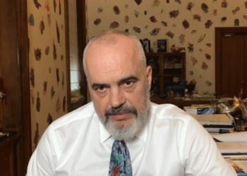 Rama jep LAJMIN: Në shkollat do të fusim edhe ushqimin e drekës