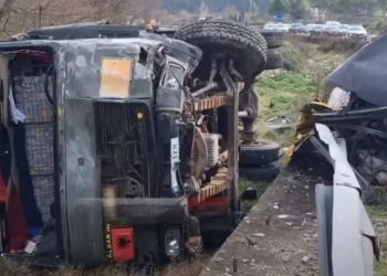 E FUNDIT: Kamioni i ushtrisë përplaset me një makinë, humb jetën biznesmeni Shqiptar