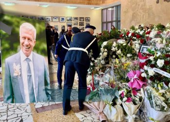 LAJM I FUNDIT/ Mjekësia në zi! Ndërron jetë doktori i njohur Shqiptar në qytetin…