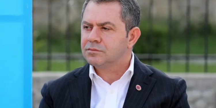 “U detyrova të shkoja vetë në selinë e PD mbrëmë”/ Shpëtim Idrizi zbulon pse u fut në listë të hapur: