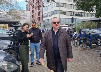 SPAK i “lan duart” me Muslim Murrizin! Ish-deputeti bën reagimin e fortë: Një prokuror më…