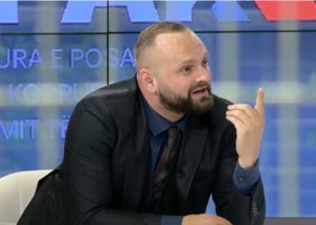 Halit Valteri “shthur” gojën në emision: Do bëj atë që më do ****!