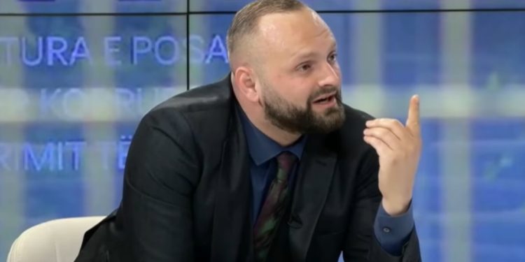 Halit Valteri “shthur” gojën në emision: Do bëj atë që më do ****!