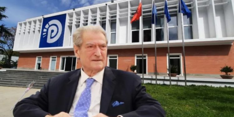 Analisti bën paralajmërimin: Do ketë një çarje tjetër në PD! Çfarë pritet sapo të…