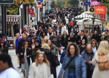 Përfitojnë emigrantët Shqiptarë në Greqi! Ja sa euro do të marrin me rritjen e pagës…