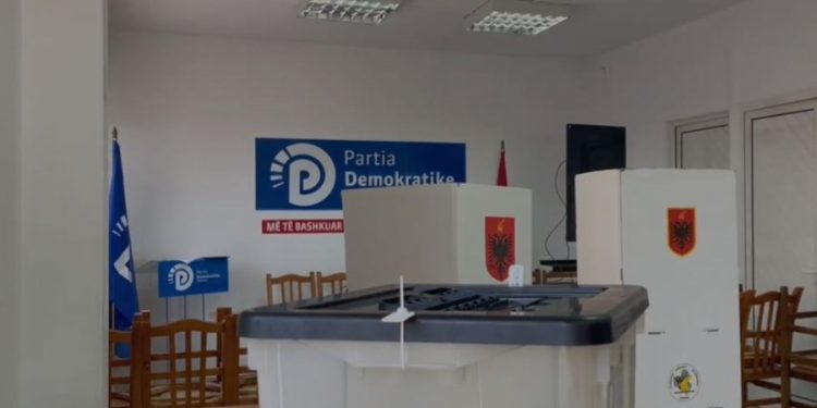 Primaret e PD në Korçë: Përfundon numërimi i votave, kush janë dy deputetët “fitues” / EMRAT