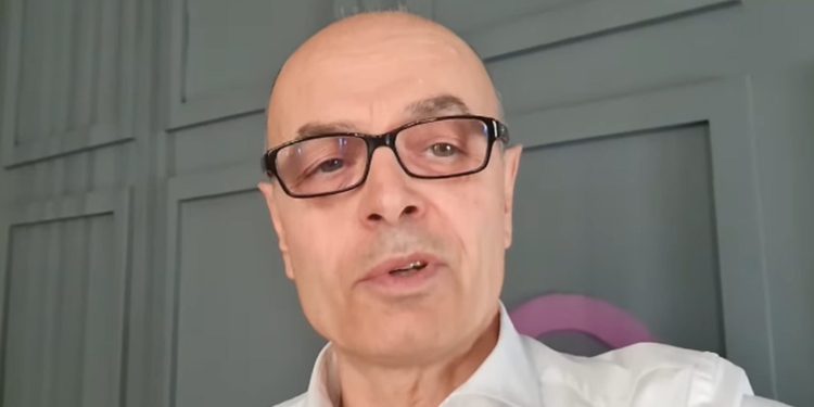 “Pse kruhesh?”/ Petro Koçi thumbon Berishën: Je bërë me keq se Biden…