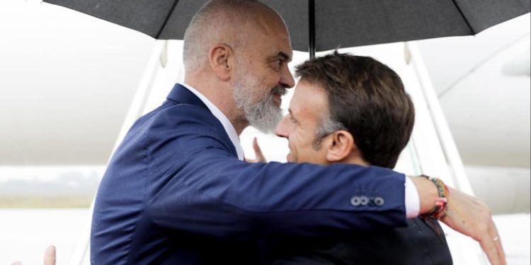 E PANDODHUR MË PARË/ Presidenti i shtetit të BE-së vjen për herë të dytë në Shqipëri