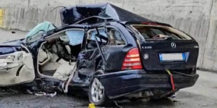 Aksident i rëndë/ Makinat bëhen “copa-copa”, vdes tragjikisht shoferi në…