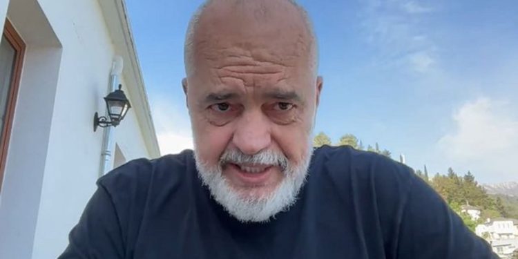 A shkon dot në SHBA? Rama kapet me demokratin: Çfarë problemi ke? Si e ke…