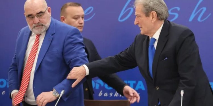 “Trump nuk e mbështet Berishën”/ Analisti: LaCivita do t’i marrë paratë dhe…