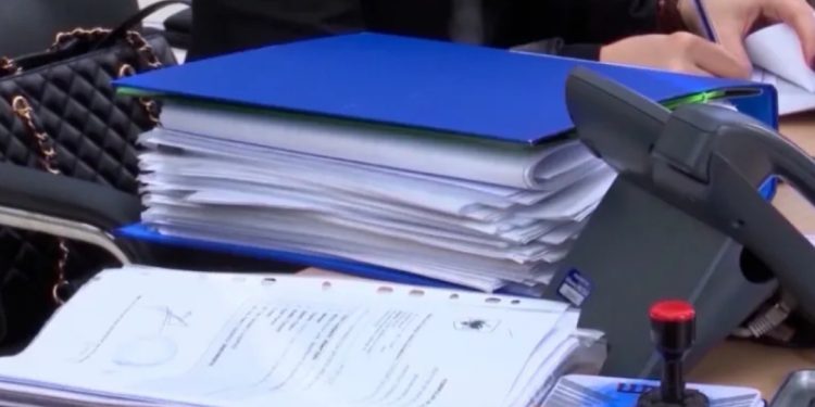 Përfundoi afati për të plotësuar “DIVA 2024”/ Tatimet: Ata individë që nuk e dorëzuan…