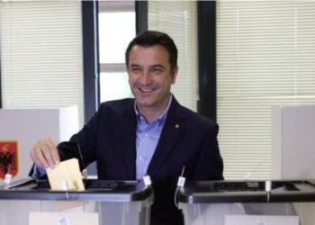 Nga Veliaj te Meta/ Ja qendrat ku do të votojnë politikanët e burgosur…