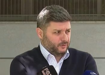 Gazetari i “SYRI TV” na habit: Rama po negocion që Shqipëria mos futet në BE