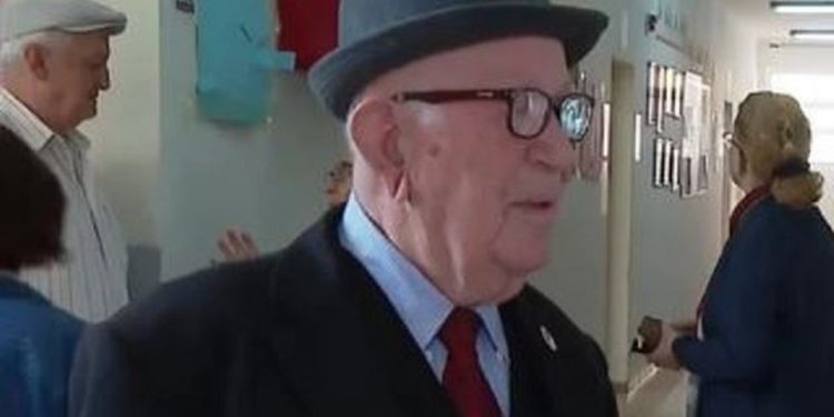 Voton 100-vjeçari në Tiranë, bën deklaratën që habit të gjithë: Kam që në vitin…