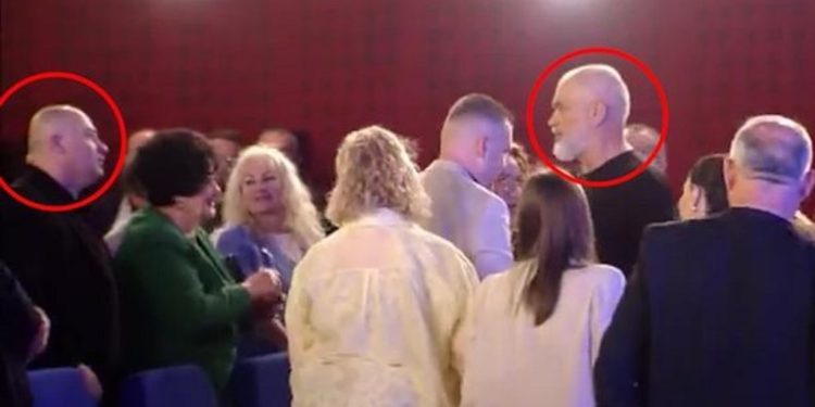 Rama i “tërheq veshin” kryebashkiakut: Mos më luaj me dy porta…