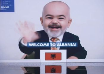 Edi Rama shkrin së qeshuri të gjithë liderët e Samitit! I surprizon me VIDEO-n epike…