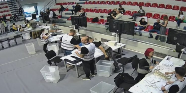 Votat e Greqisë/ Merr fund dilema! Që në mëngjes kryhet lëvizja e shumëpritur…