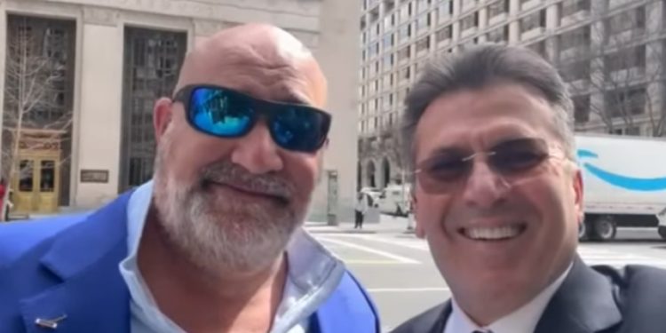 “Ore pse nuk bëri magji LaCivita”/ Mediu: Mos dëgjoni paçavaure, ai do punojë akoma për ne…