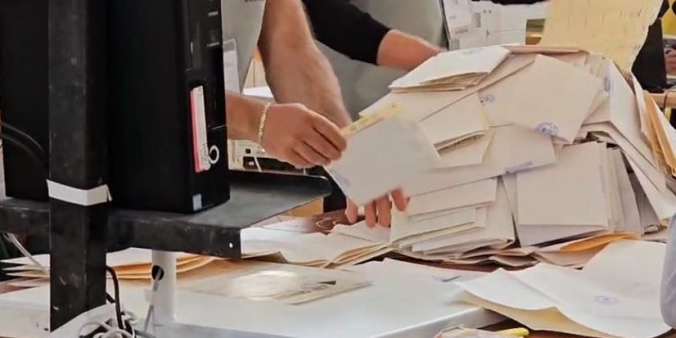 Numërohen 560 kuti në qarkun e Tiranës, ja rezultati dhe si ndahen mandatet