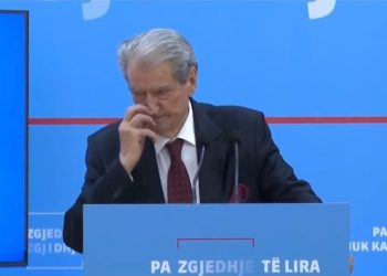 Avokati: PD drejt vetëshkatërrimit, kjo barsaleta me trenin bullgar vetëm…