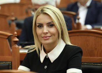 12 vite si deputete, Gjylameti: Sot nuk largohem, por thjesht i hap…