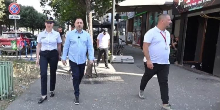 Pas ultimatumit të Ramës/ Ministri Ervin Hoxha në krye të aksionit: Askush nuk…